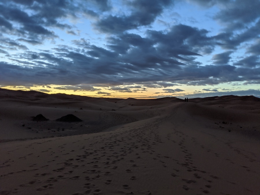 モロッコ サハラ砂漠に泊まる ラクダに乗って グランピング ２０２０年１月 モロッコ弾丸ツアー